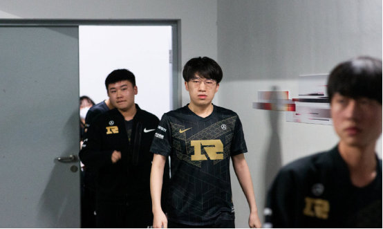 值得我们持 值得我们持