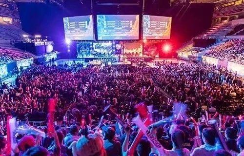 参与社区活 参与社区活